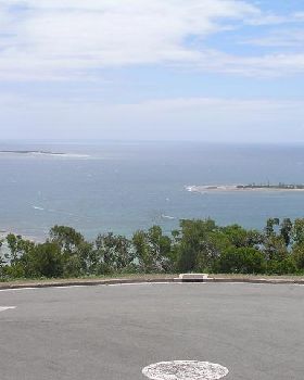 main kiting beach noumea... view from point... kite across to island
