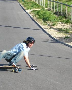 Freebording-Luke Handslide