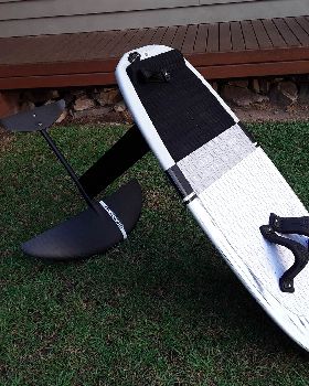Kitesurfing
