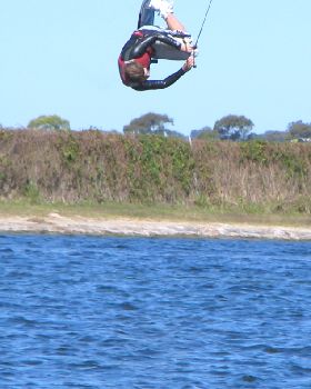 Or you can see sam about to land a front to blind.