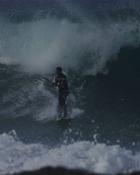 Kitesurfing