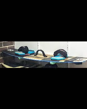 The board with the straps