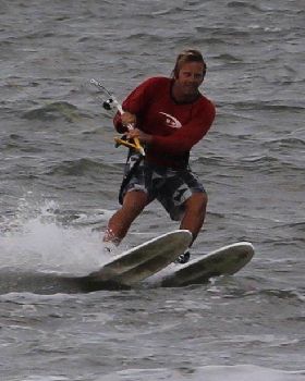 Kitesurfing
