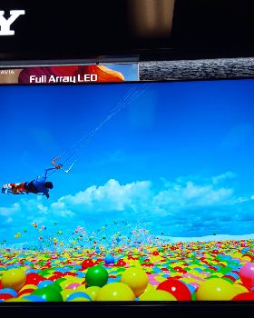 Kitesurfing