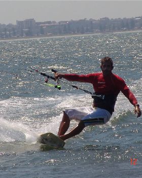 Kitesurfing