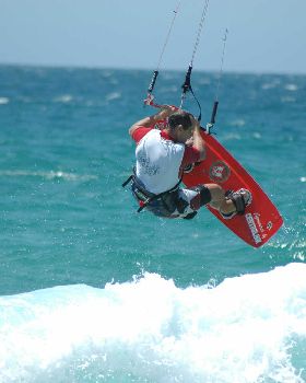 Kitesurfing