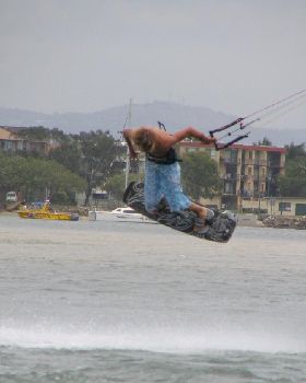 Kitesurfing