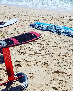 Kitesurfing