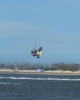 dario from pure aqua kite-surfing