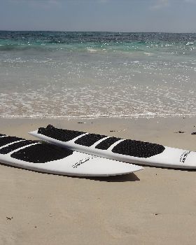 Kitesurfing