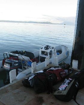 Kitesurfing