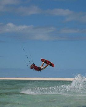 Kitesurfing