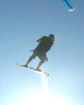 Kitesurfing