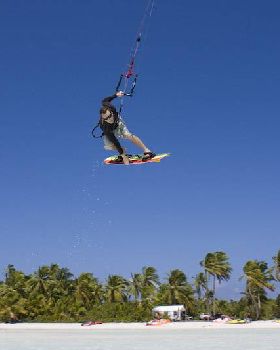 Kitesurfing