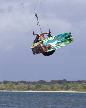 Kitesurfing