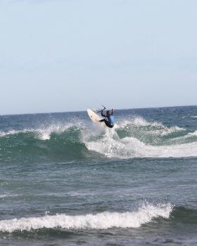 Kitesurfing