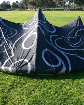 Wainman kites 9m Smoke