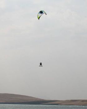 Kitesurfing
