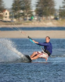 Kitesurfing