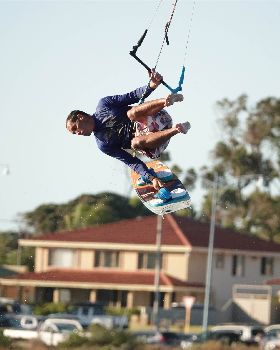 Kitesurfing