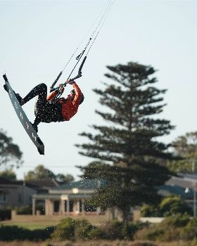 Kitesurfing