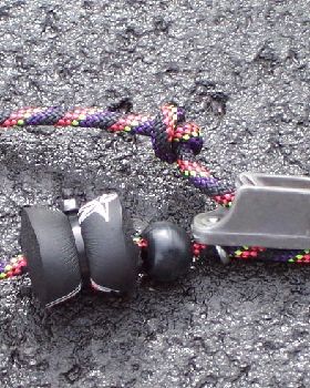 Trim cleat with swivel