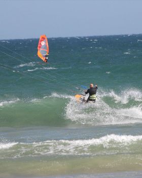 Kitesurfing