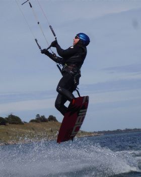 Kitesurfing