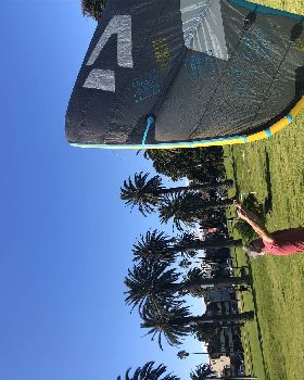 Kitesurfing