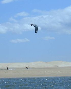 Kitesurfing