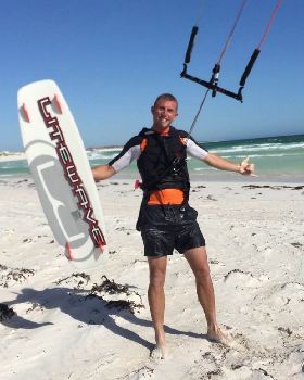 Kitesurfing
