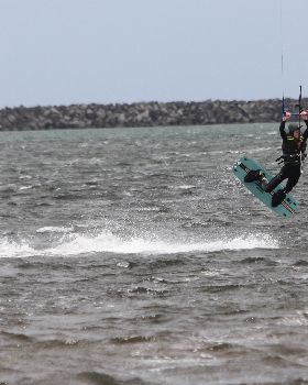Kitesurfing