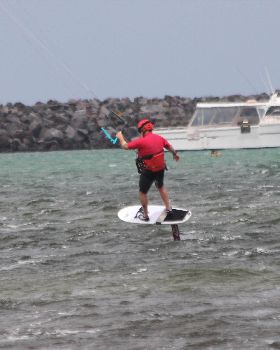 Kitesurfing