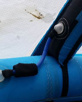Kitesurfing