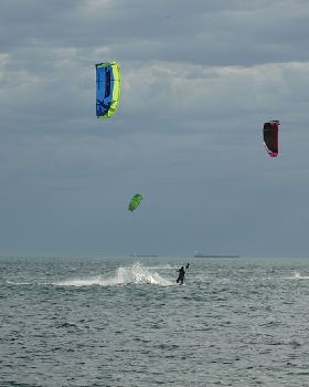 Kiting before the front hits
