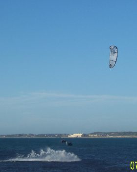 Kitesurfing