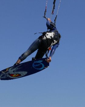 Kitesurfing