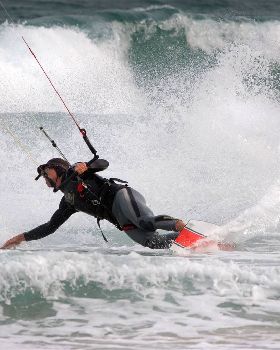 Kitesurfing