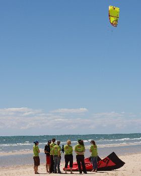 CHIX Kiteboarding clinic S.A.