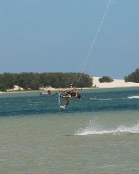 Kitesurfing