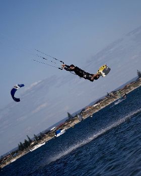 kitesurfing at Safety Bay WA 13 dec 08