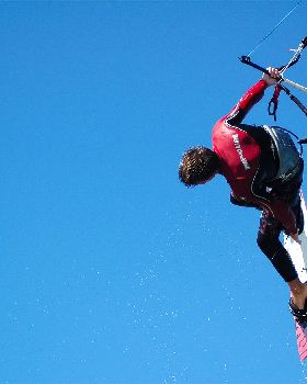 Kitesurfing