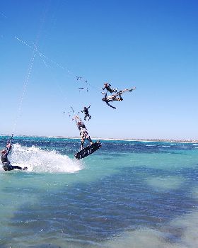 Kitesurfing