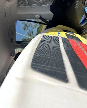 Kitesurfing