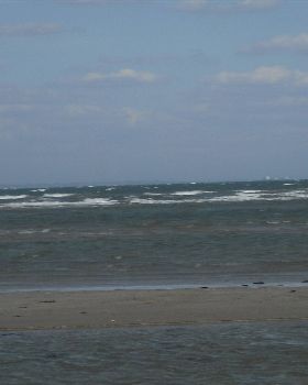Kitesurfing