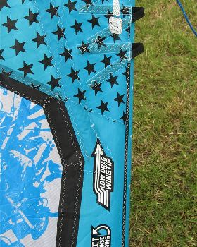 Kitesurfing