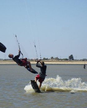 Kitesurfing