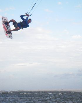 Kitesurfing