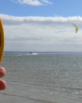Kitesurfing