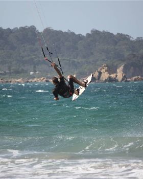 Kitesurfing